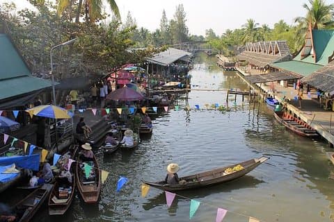 Från Bangkok: Thaka Floating Market