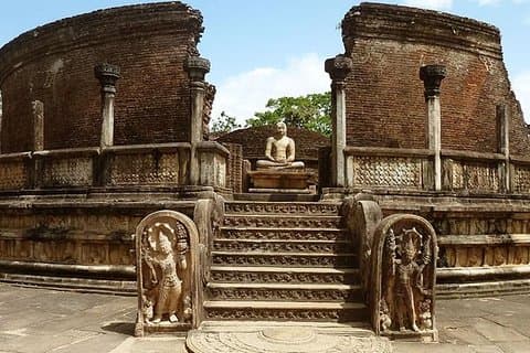 Tour di un giorno a Polonnaruwa Da Kandy con Aaliya Tours