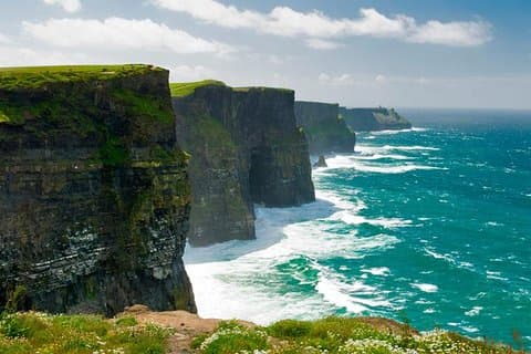 Cliffs of Moher & Burren Day Tour med 2 timers stopp på Cliffs