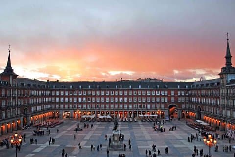 Madrid Private Walking Tour: Very Best of City Center