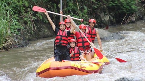 Voyage d'aventure en rafting avec nous ! Et les visites d'Ubud