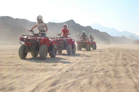 Safari dans le désert le matin en quad au départ de Marsa Alam