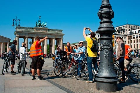 Berlin Highlights Sightseeing Bike Tour 3.5h in Kleingruppen