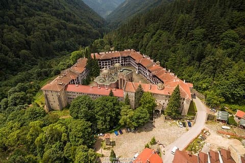 Liten gruppe tur til Rila kloster og Boyana kirke