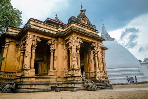 Shore Excursions Colombo Port Passenger Jetty to Kelaniya Temple.