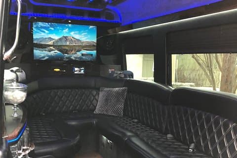 Party Bus - Noleggio limousine Sprinter