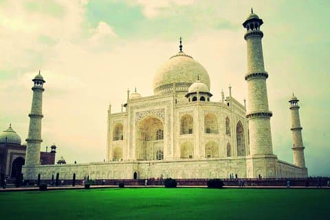 Visite du même jour du Taj Mahal en taxi privé AC depuis Delhi