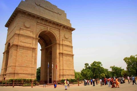 New Delhi et Old Delhi: visite d'une journée en voiture individuelle AC