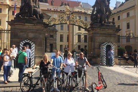 Radtour dur Prag auf Deutsch