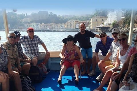 Angeln in der Bucht von Sorrent und Capri