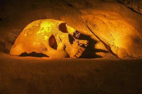 Actun Tunichil Muknal (ATM Cave) Fra Belize City