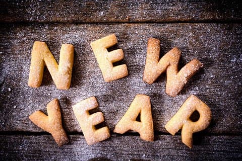 Celebrazione di Capodanno nel deserto con alcol illimitato