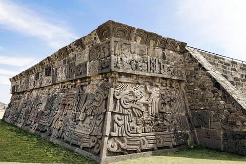 Private Tour: Taxco and Xochicalco Day Trip from Mexico City