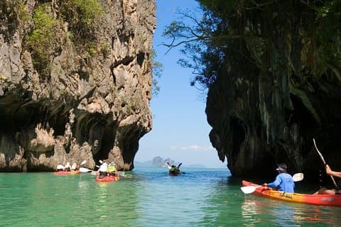 Kayak di piccolo gruppo a Hong Island da Krabi