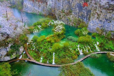 Tour per piccoli gruppi dei laghi di Plitvice Ecco da Spalato o Trogir