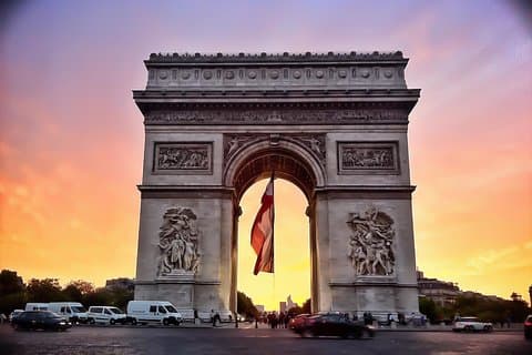 Discover Spectacular Paris: Self-Guided Audio Tour