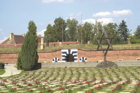 Fra Prag: Terezin koncentrationslejr og mindetur
