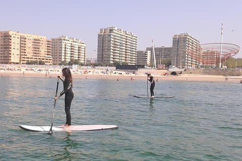 Lección privada de SUP para dos en la playa de Matosinhos