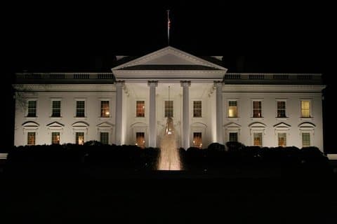 ワシントンDCミニバスシティナイトツアー