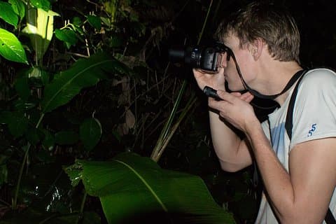 Passeio noturno em Tortuguero