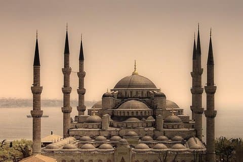 Visite à pied privée des reliques byzantines et ottomanes par un guide touristique professionnel