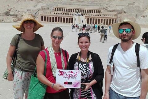 4 nætter Nile krydstogt inkluderer ture & Abu Simbel & Nubian pensionat fra Aswan