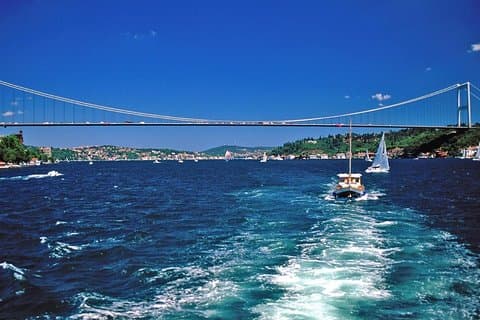 Bus and Boat Two Continents Tour in Istanbul