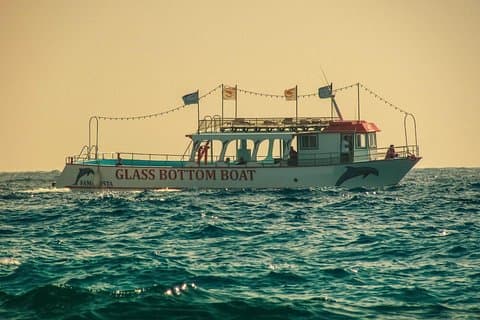 Glasbodenboot Tour von Hurghada