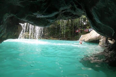 Blue Hole & Jamaica Sightseen Tour inkluderet transport