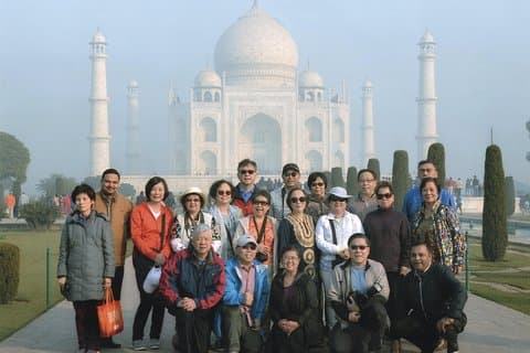Un giorno visita ad Agra e discesa all'aeroporto di Delhi