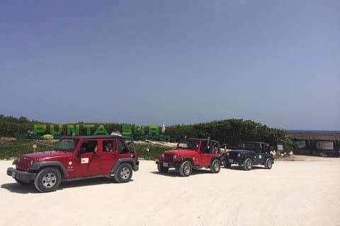 Privé-excursie in jeep op Cozumel met lunch en snorkelen
