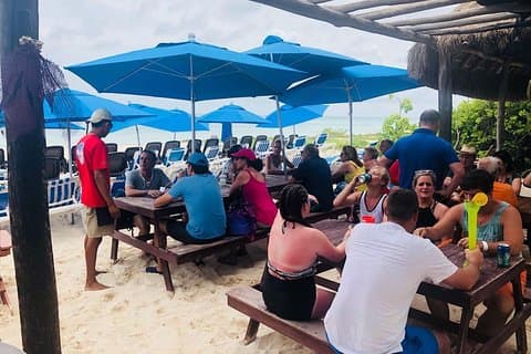 Serviço de Van Privado de Cozumel com Passeio de Snorkel