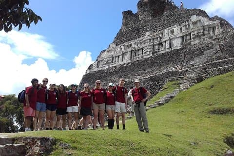 Xunantunich: Echoes of the Ancients Maya Civilization (engelsk)