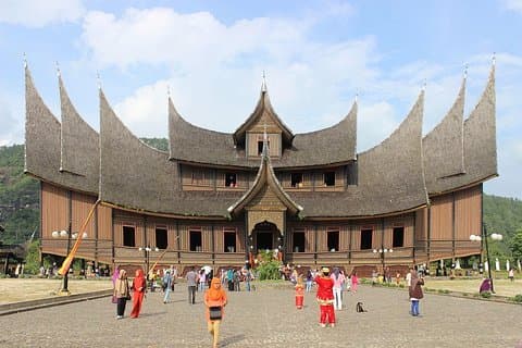 昼食とお土産付きのプライベート全日ジャカルタワンダフルツアー