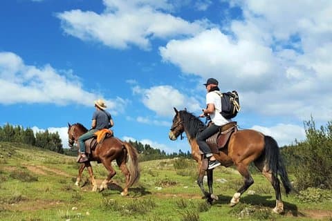 Paseo a caballo al Templo de la Luna en Cuzco