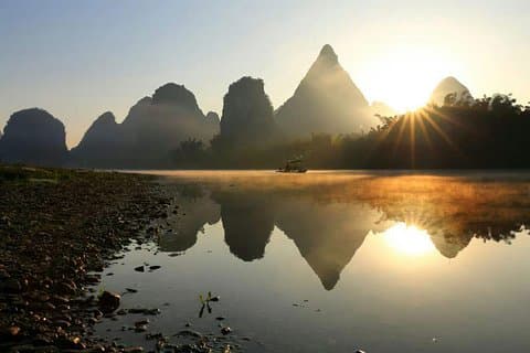 Tour privado de un día en el crucero por el río Li y el pueblo Yangshuo