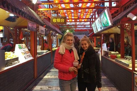 Lille gruppe nat tur: Beijing Hutong Discovery Plus Great Leap Brewing Pub Besøg