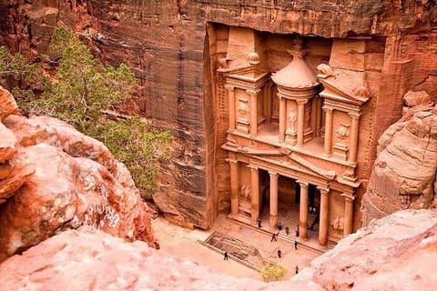 Rum di Petra e Wadi da Aqaba (tour culturali e tematici)