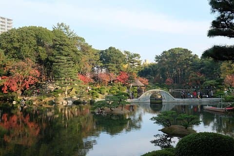 Private Sightseeing Walking Tour in Hiroshima with a Guide