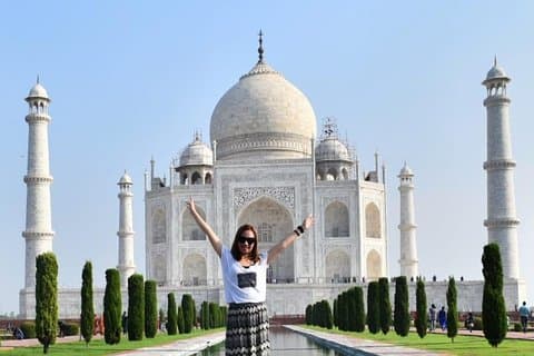 Agra Taj Mahal Tour with lunch