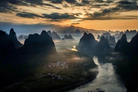 Private Tour: Yangshuo Bike Adventure including Tai Chi Lesson and Chinese Massage