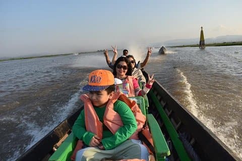 From Nyaung Shwe: Full Day Boat Trip on Inle Lake