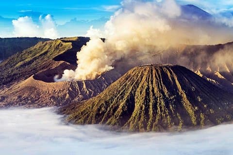 1 giorno - Bromo Sunrise Tour via Surabaya (tour privato)