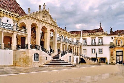 Privétour : Coimbra (stad van studenten) Santarém (gotische stad)