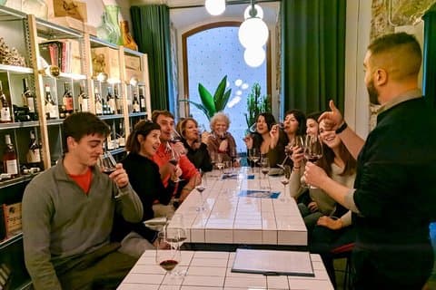 Geboren om te eten: gastronomische tapas- en wijntour met kleine groepen in het oude Barcelona