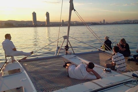 Barcelona Catamaran Privat upplevelse upp till 35 passagerare