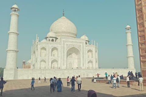 Soloppgang Taj Mahal privat tur fra Delhi til Agra med bil