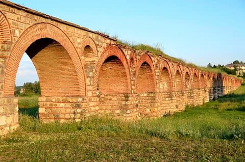 Skopje city tour & Roman Aqueduct with lunch