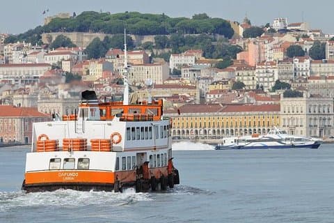 Tour privado al sur de Lisboa - Cacilhas - Almada - Costa da Caparica