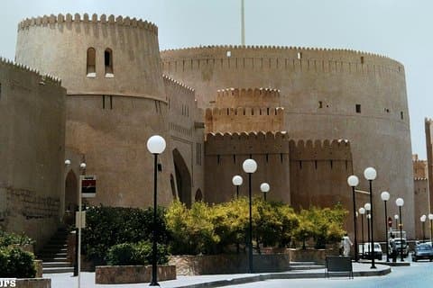 Nizwa, Bahla og Jabrin fort for barn